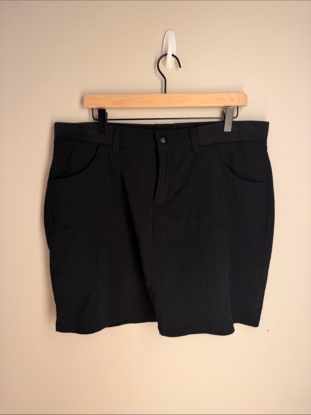 Lee Women's Black Skort with Front Pockets
